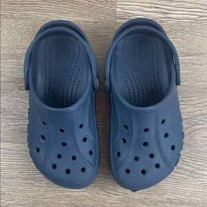 Unisex Kids Size 2 Navy Blue Crocs Classic Clogs – Excellent Condition